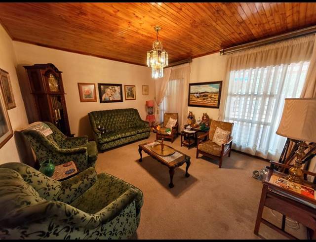 3 BEDROOM HOUSE FOR SALE IN VANDERBIJLPARK SW 2